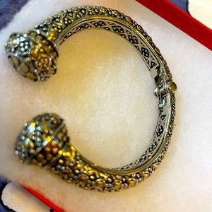 Vintage Gold Dot Bangle Bracelet Scrolling Design